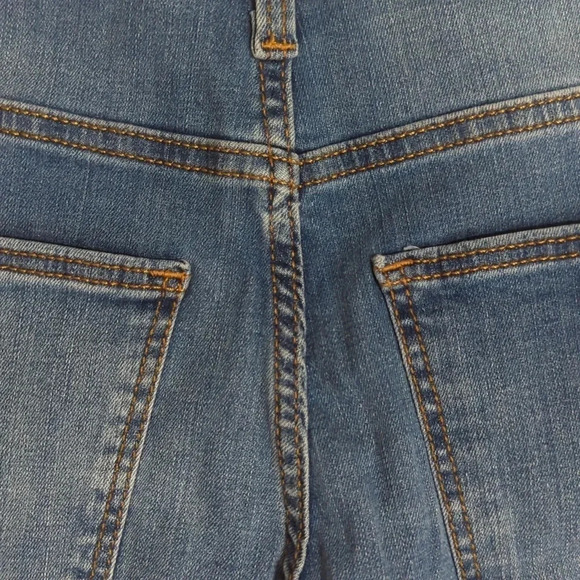 NWT Universal Thread High-Rise Skinny Jeans, Color Med Wash Size 10S - Picture 10 of 16